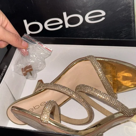 Bebe Gold heels Size8 - Picture 5 of 5